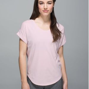 lululemon short sleeve shirt